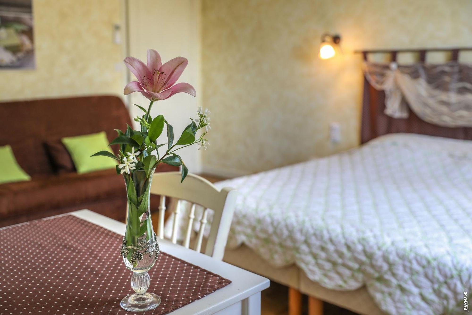 Le Nid De L'Ecureuil Bed & Breakfast Brens  Ngoại thất bức ảnh