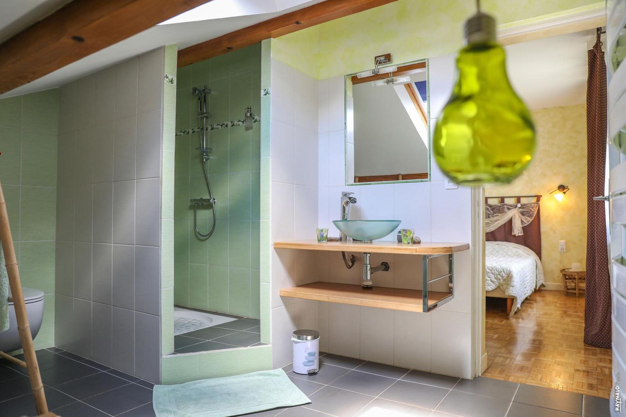 Le Nid De L'Ecureuil Bed & Breakfast Brens  Phòng bức ảnh
